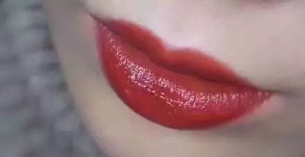 这大概是史上最全口红种草了！不Allin也能有全世界最美的色号！