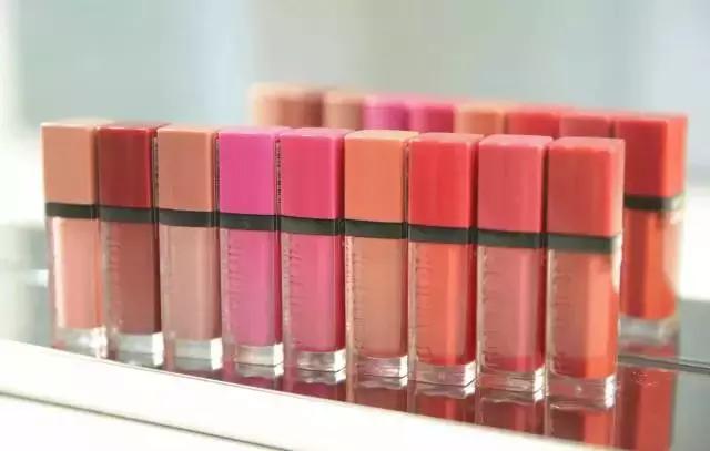 阿玛尼唇釉最适合秋冬的颜色,阿玛尼唇釉哪一款比较适合年轻人