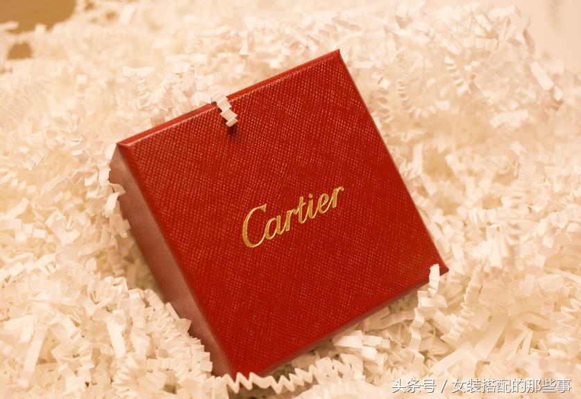 卡地亚Cartier订婚钻戒1895一生一世