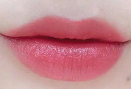 这大概是史上最全口红种草了！不Allin也能有全世界最美的色号！