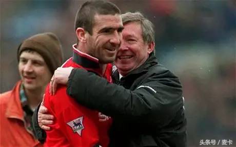 坎通纳踢曼联视频,曼联队长坎通纳霸气