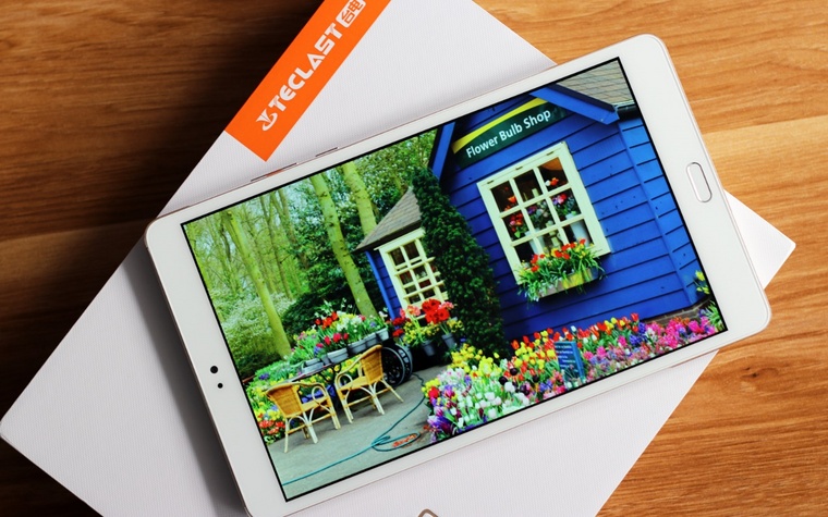 台电平板电脑玩穿越火线,2.5k屏幕平板