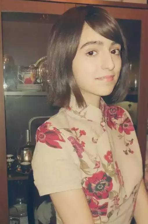 留*生妹学**纸想做个精致的猪猪女孩，却被这里的物价吓得瑟瑟发抖……