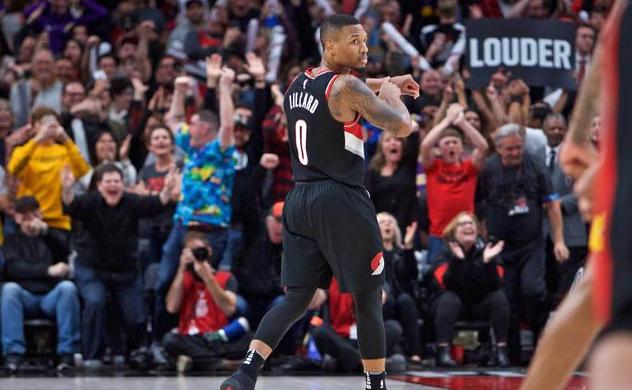 再次命中绝杀展示他的大心脏，可玩命也进不了全明星很悲伤！