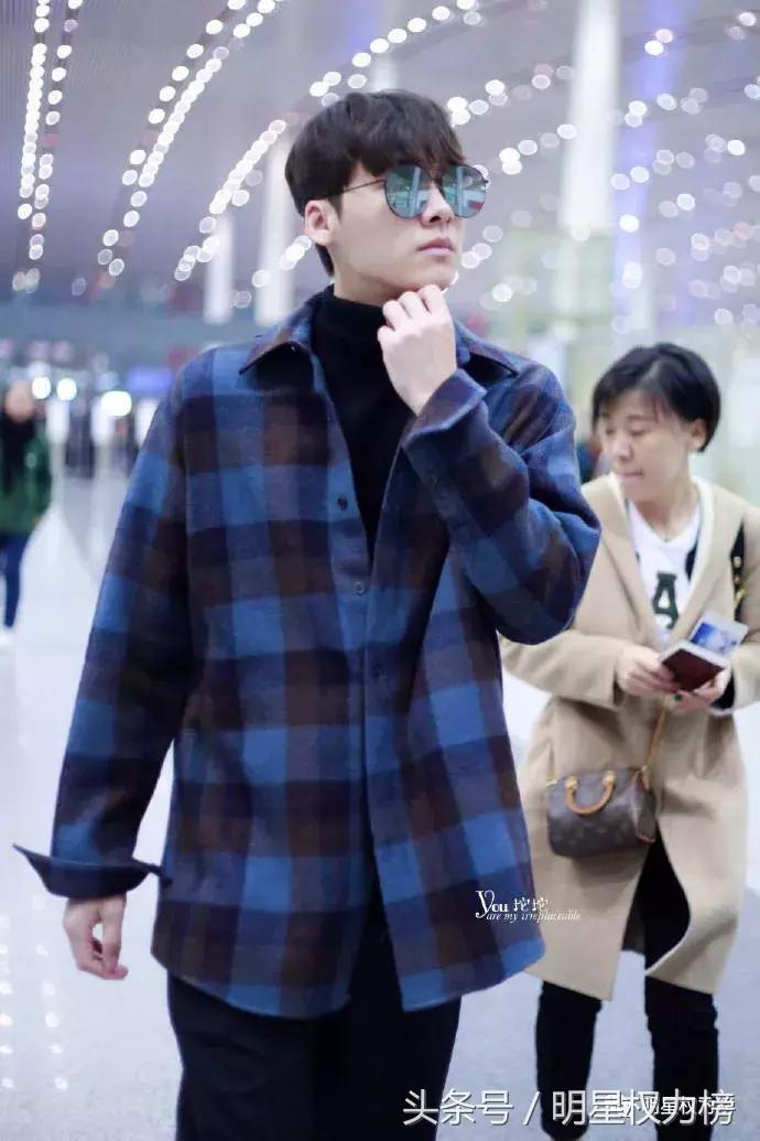 机场*服私**秀！李易峰王源白敬亭刘昊然谁才是引领潮流的时尚Icon？