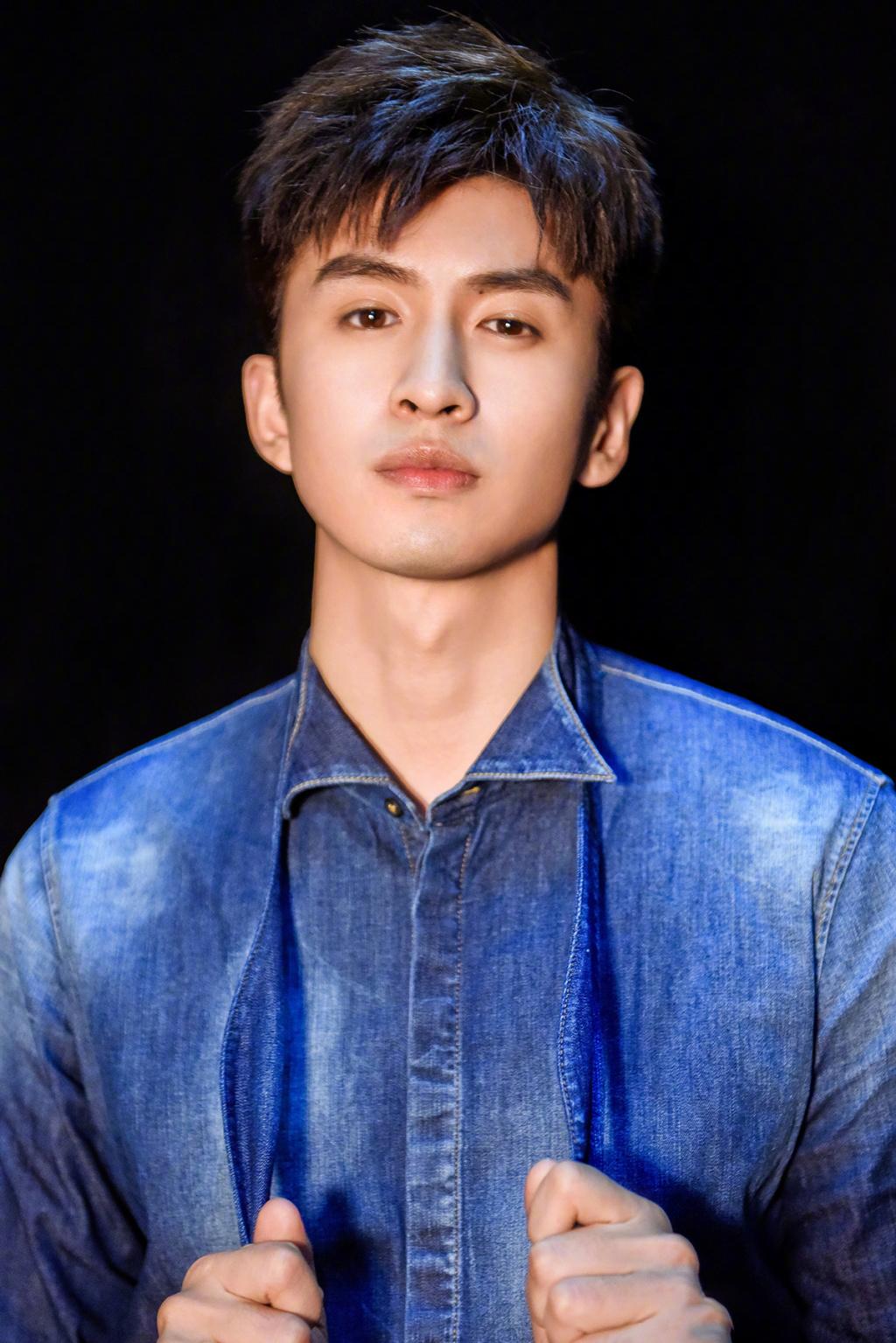 张云龙傲娇与偏见肌肉花絮,张云龙新戏被调侃剧本