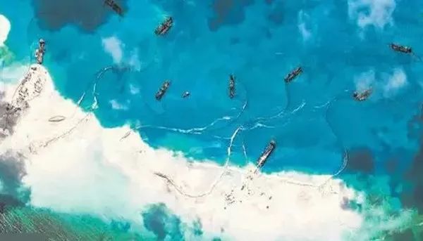 “天鲲”挖泥有多牛？削岩如泥1小时在足球场堆层楼