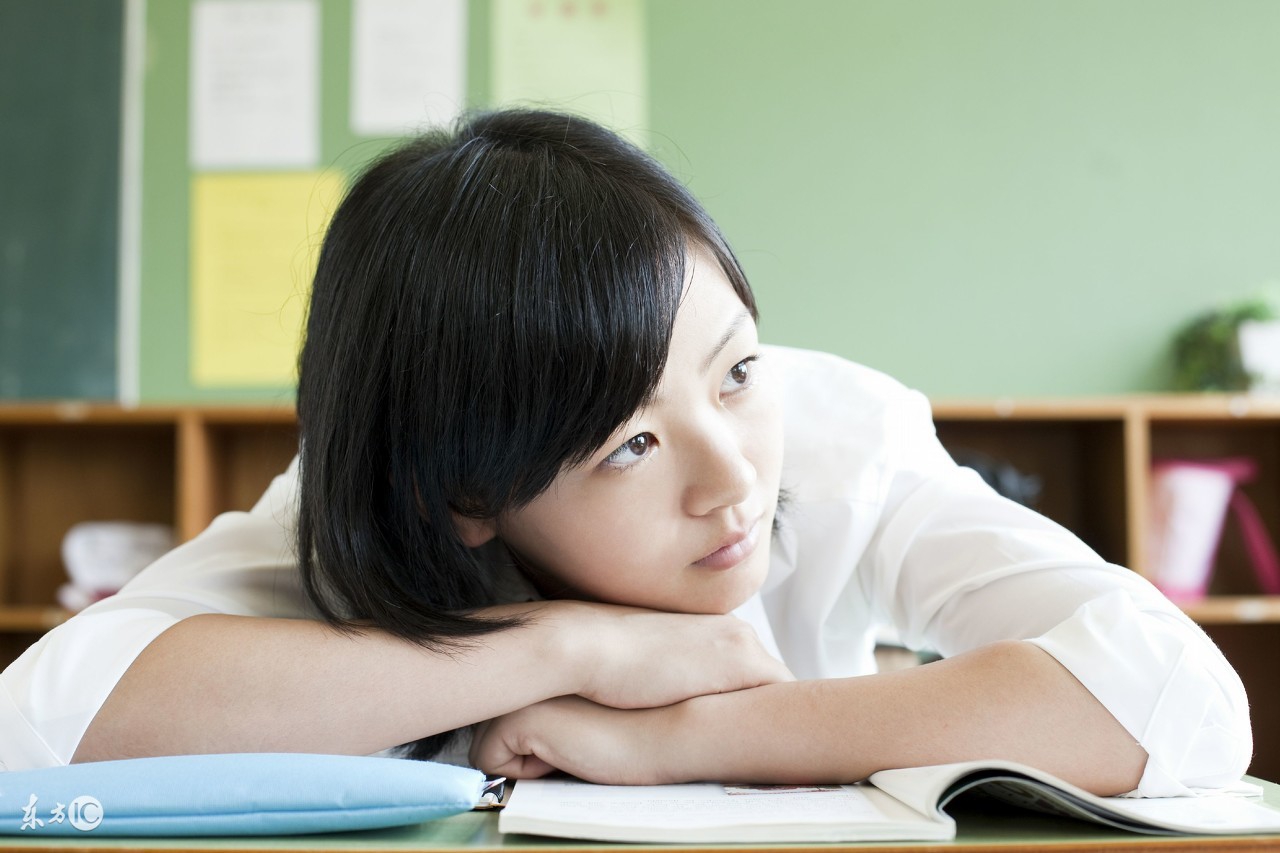 2018属龙女财运位置,2022年属龙女运势解析完整版