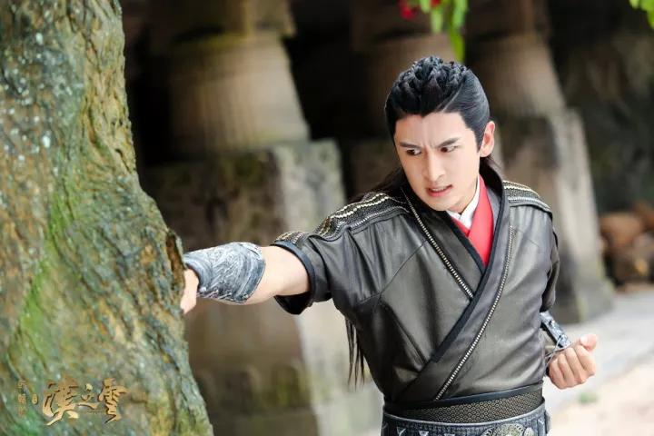 张云龙傲娇与偏见肌肉花絮,张云龙新戏被调侃剧本