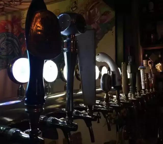 有名精酿啤酒酒馆推荐,有酒有故事餐饮店