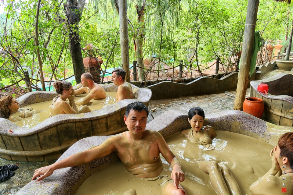 越南芽庄泥浆浴在哪个岛上,游越南芽庄享受泥浆浴