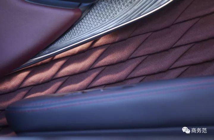 这些玻璃做的东西，为什么能拍出天价？