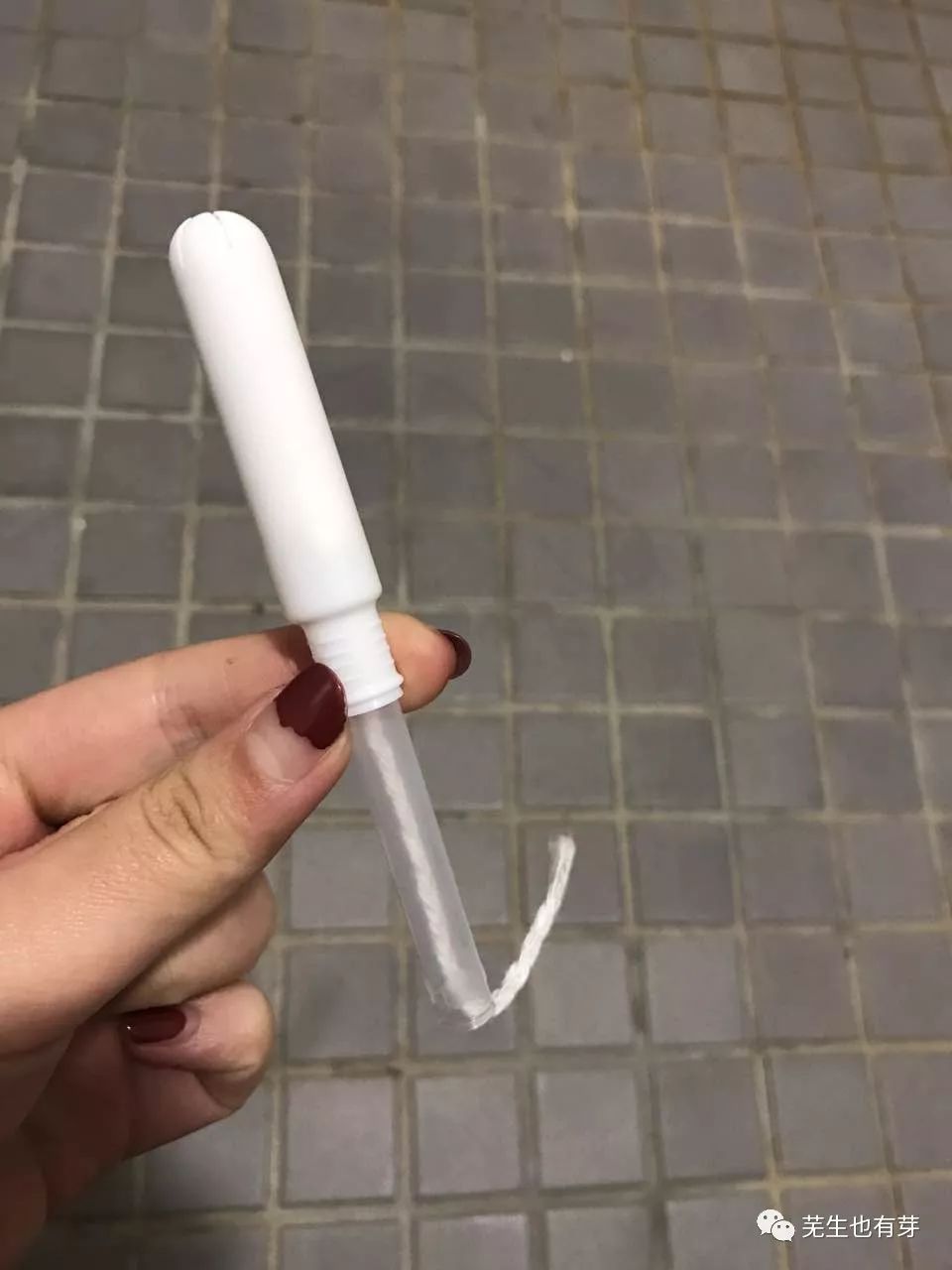 新手卫生棉条应该怎么戴,新手卫生棉条的使用步骤图