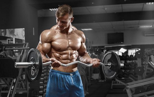 背部弯曲变挺直健身,健身背老是伸不直