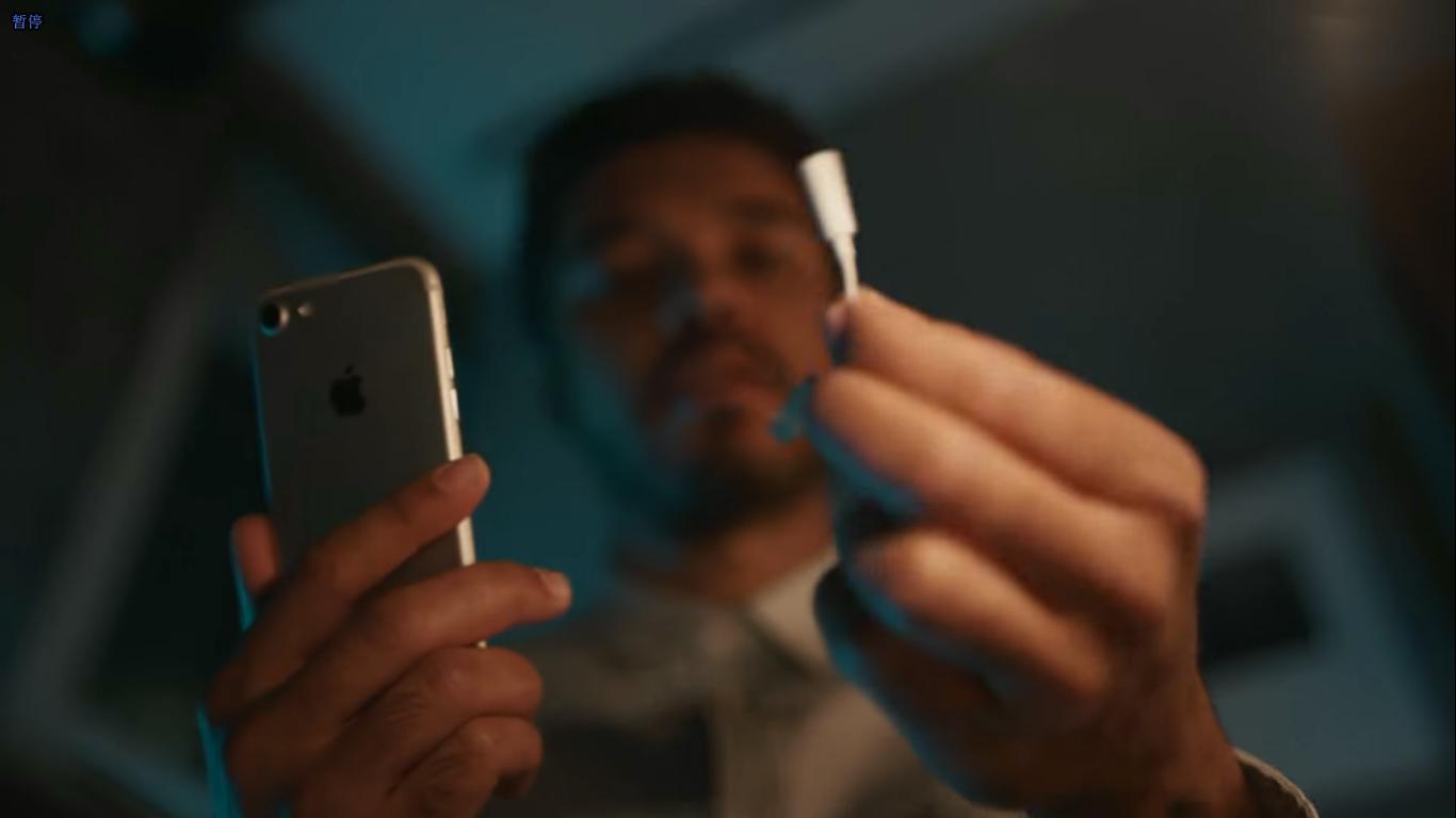 三星广告嘲讽苹果,三星发新广告处处针对苹果