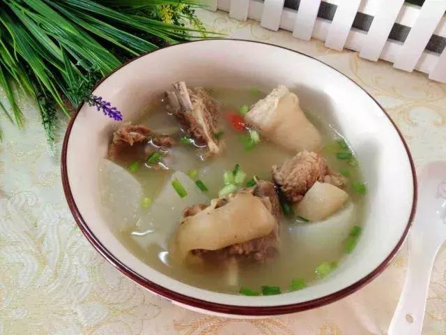 小孩冬天喝什么汤可以提高免疫力,又暖心又暖胃的汤