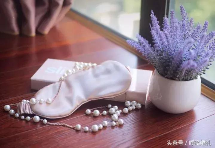 婚礼当天新娘做了一件事下集,新婚之夜新郎做的奇葩事