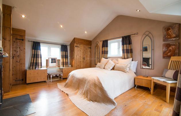 家里灯太暗了能换led灯泡吗,家里太暗换亮瓦