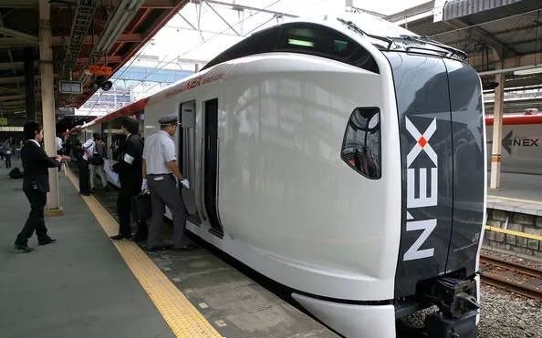 镇江财经新闻,镇江财经早报热线