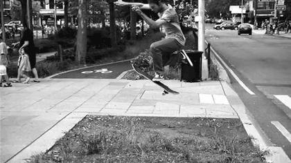 别只知道Supreme!这支异军突起的Palace更值得你关注！