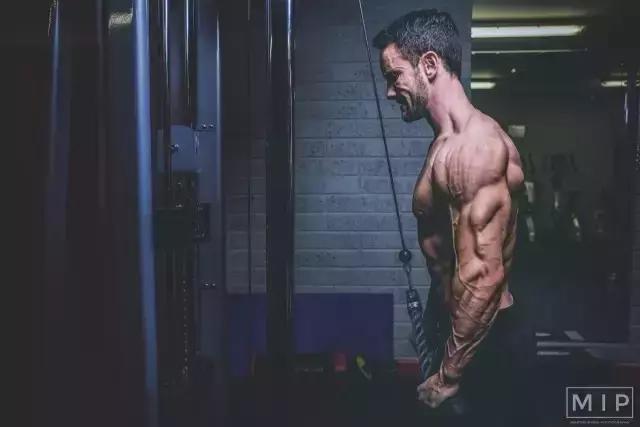 健身必备的七大补剂,健身补剂怎么搭配效果最好