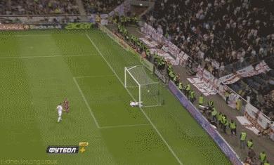 伊布评价梅西马拉多纳,伊布打破马拉多纳记录