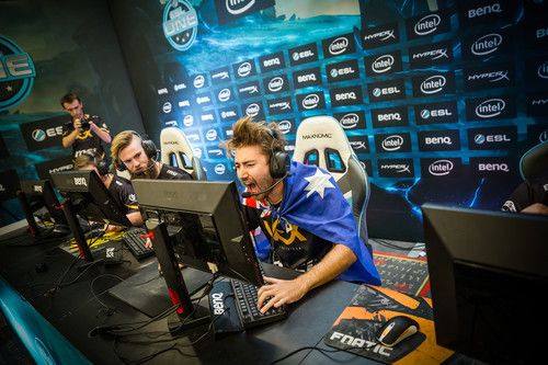 玩LOL、CF、Dota时出现卡顿现象应该怎么办？