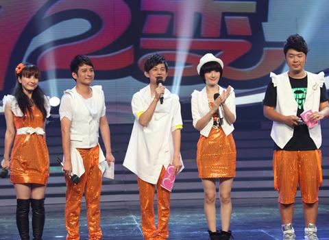 吴昕展现聪颖的综艺,吴昕郑凯遇见足球队