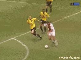 伊布评价梅西马拉多纳,伊布打破马拉多纳记录