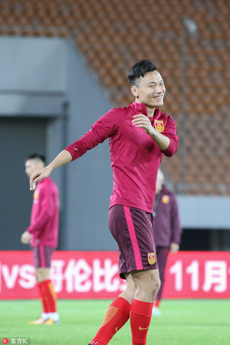 里皮国足精彩镜头,国足世预赛王大雷精彩时刻