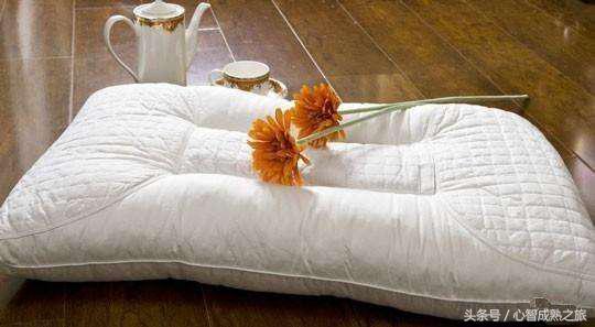 痘痘为何总是反反复复,痘痘总是反反复复的怎么办