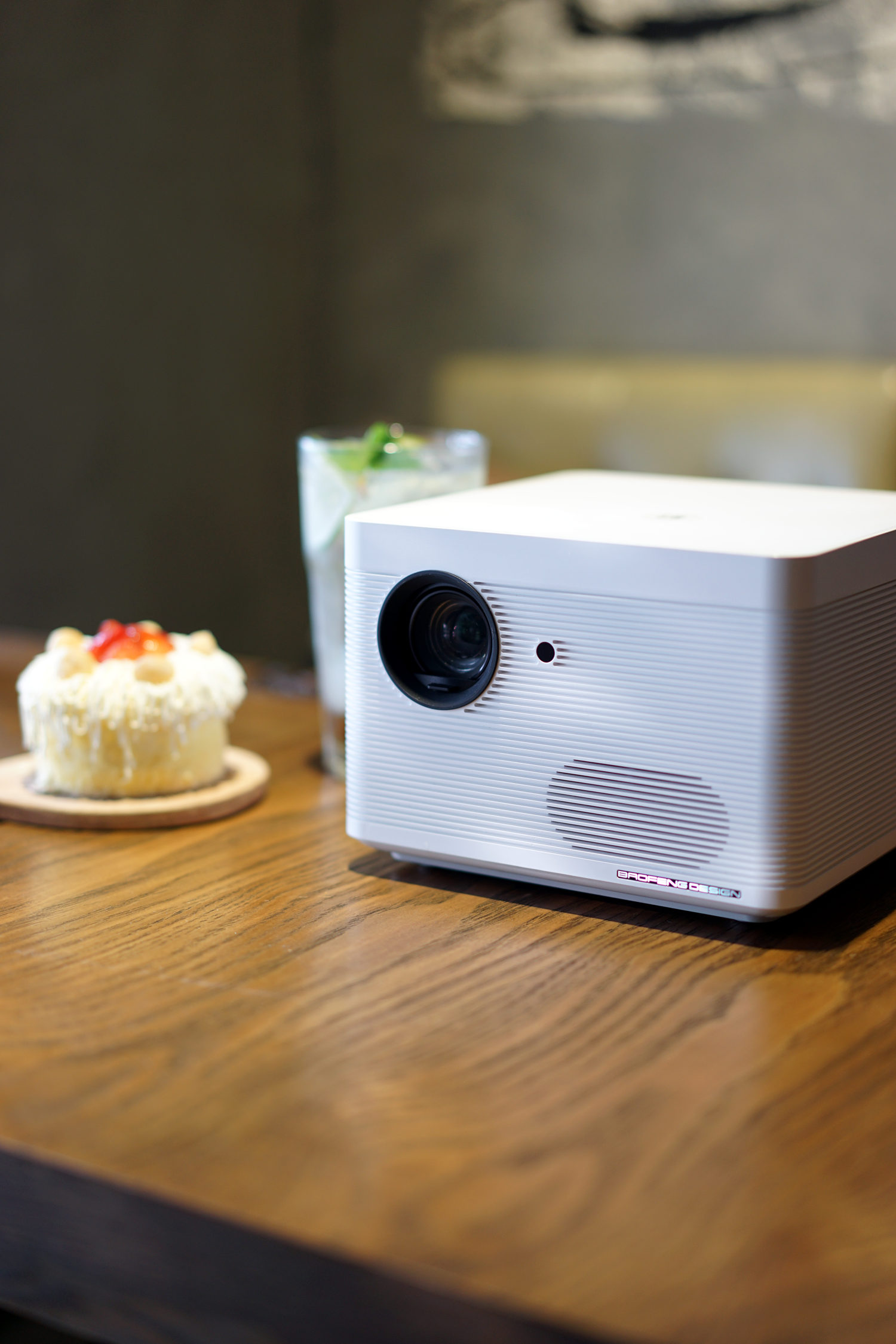 暴风max6无屏电视价格,打造家庭私人影院