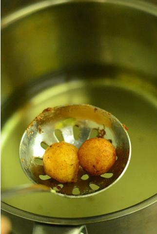 炸过的土豆丸子不脆了怎么办,为啥我做的土豆丸子不筋道