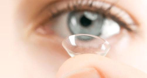 配近视隐形眼镜要懂的常识 (隐形近视眼镜科普)