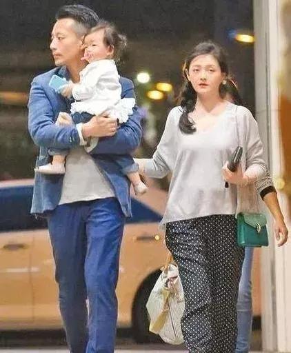 秋瓷炫告诉老公自己怀孕了的视频两人都笑哭了！女星孕相原来都……