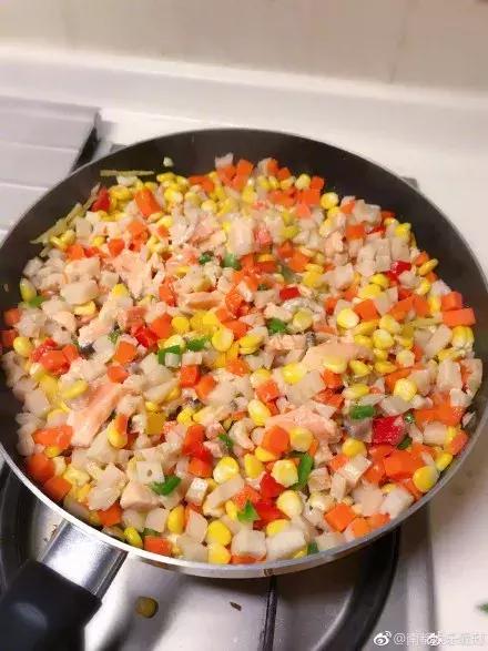 秋瓷炫告诉老公自己怀孕了的视频两人都笑哭了！女星孕相原来都……