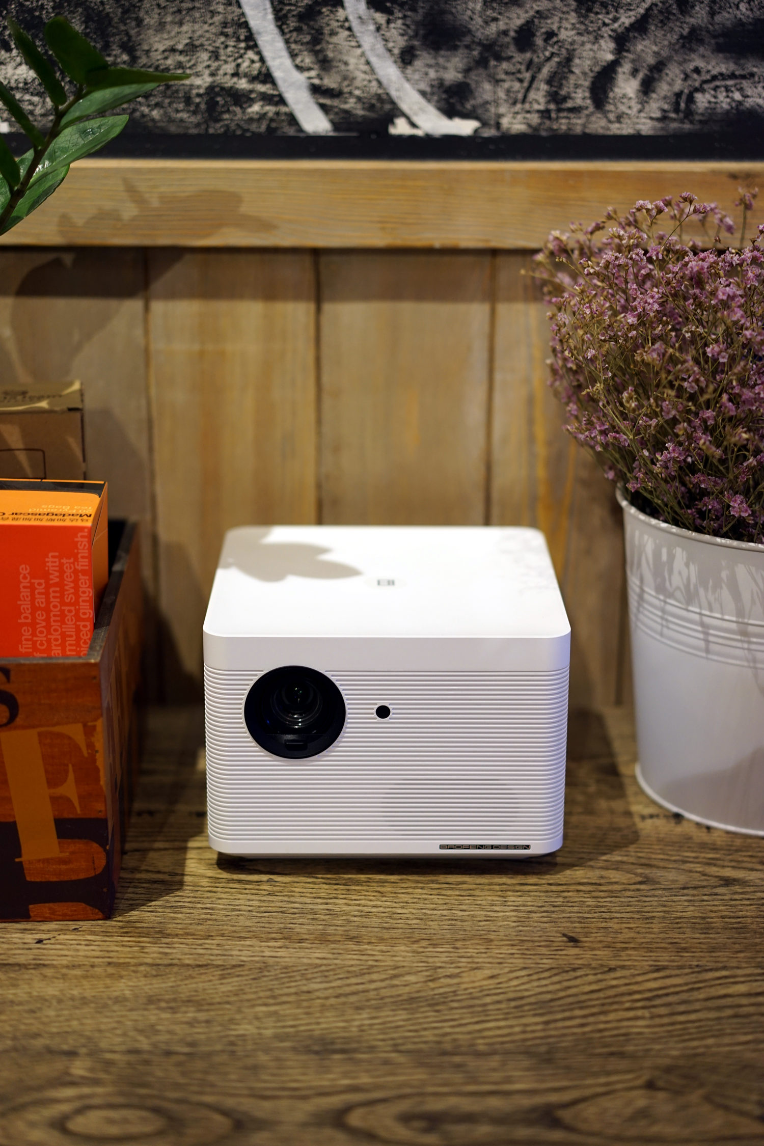 暴风max6无屏电视价格,打造家庭私人影院