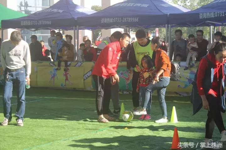 足球要从娃娃抓起宣传图,足球要从娃娃抓起图片