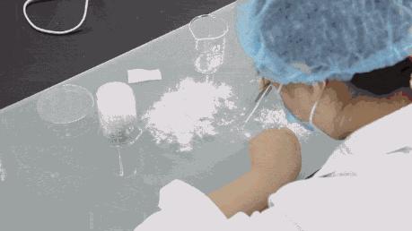 小米女式羽绒服怎么样,测评女装羽绒服轻奢气质