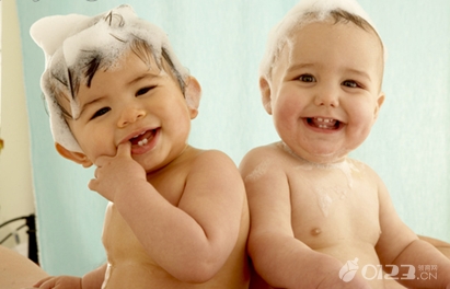 为人父母是一场修行育儿先育己,育儿书籍父母必读家庭教育