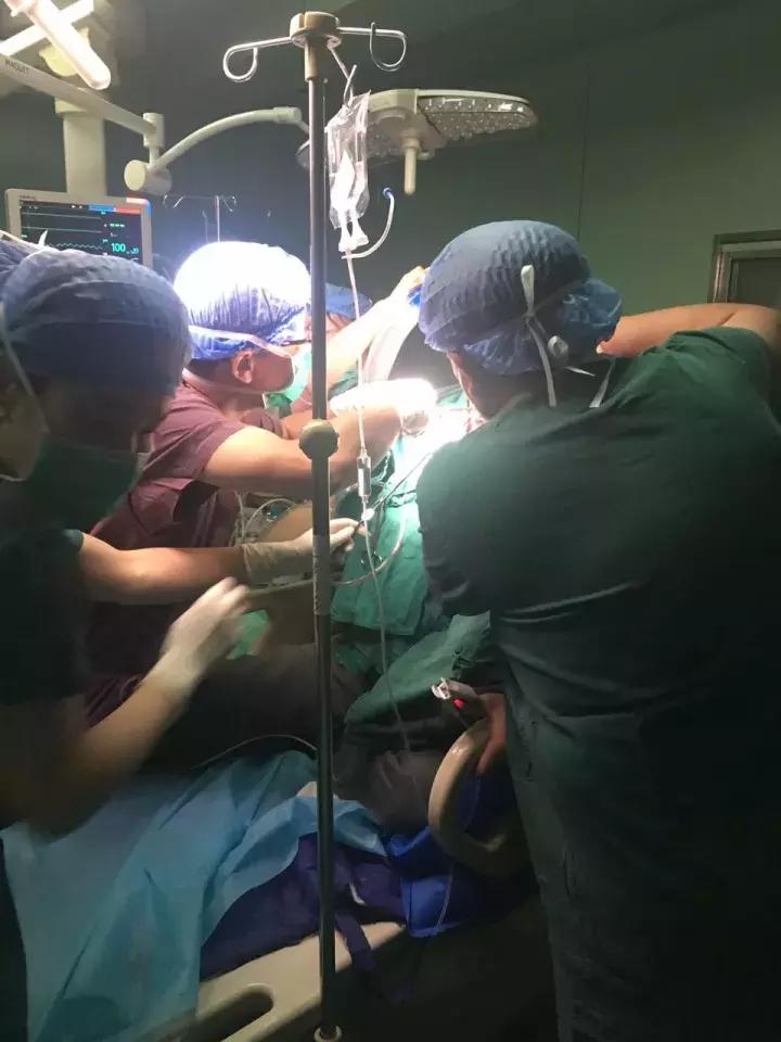 与死神赛跑病人心梗,与死神赛跑生死营救