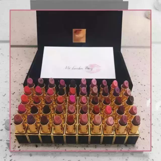 超火姨妈色口红不选肤色又显白,姨妈色口红显白吗