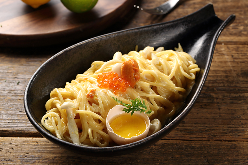 海归美女的西餐厅不得了！用舒芙蕾征服了米其林大厨，来合作菜品