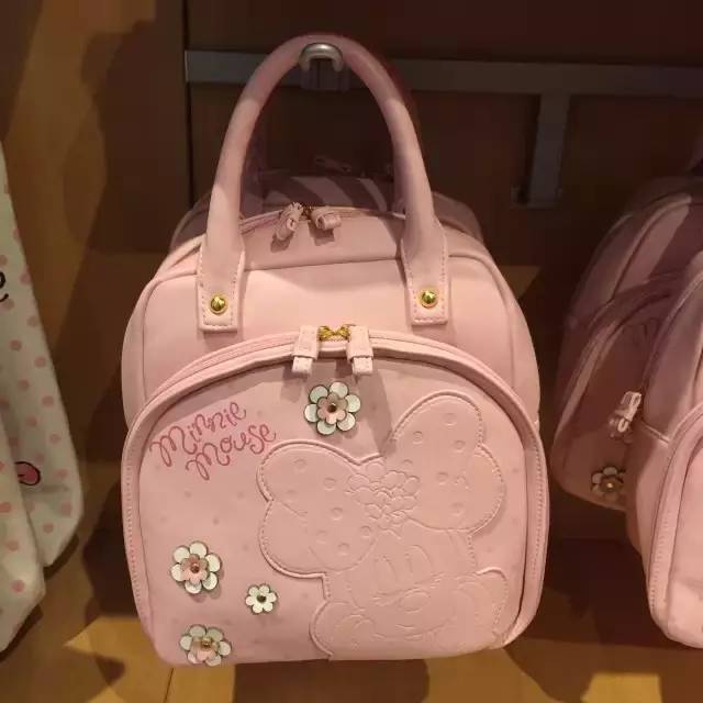 上海迪士尼酒店最高3000多元一晚！半小时卖出上万张门票！杭州一家人去玩要花多少？算完整个人不好了