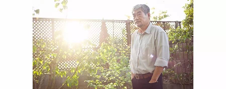 彩色玻璃大师高井啓司：“经验和情感都可以分享，但‘悟’是万万不能的。”｜日本工艺寻访之旅Vol.5