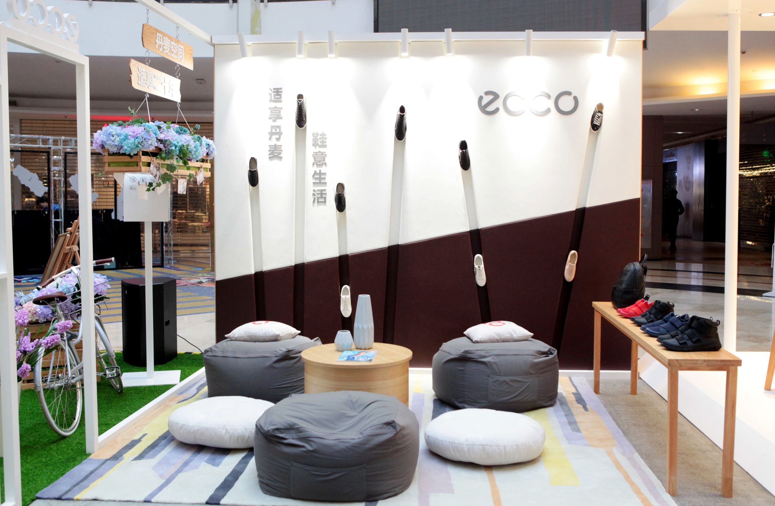 世界再大也不过丈量人生的脚步,世界再大也阻挡不了一颗勇敢的心