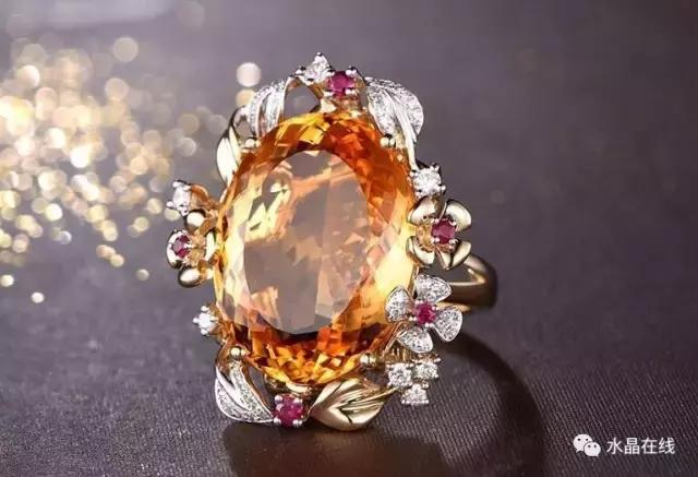 怎么判断黄水晶吊牌真假,如何辨别真假黄水晶能量柱