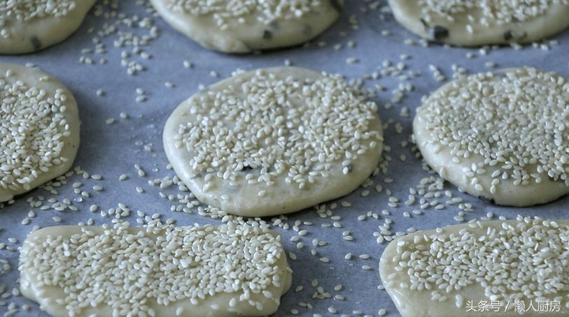 用烤箱做烧饼的家常做法,教你在家用烤箱做烧饼