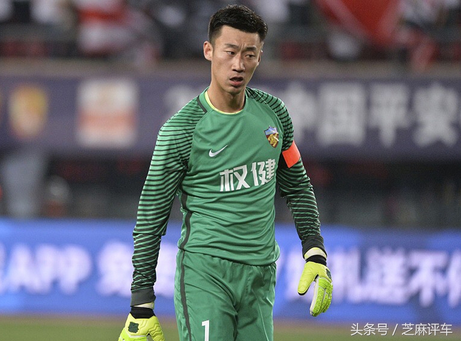 众望所归！恭喜颜骏凌斩获中超最佳门将，王大雷再度落选