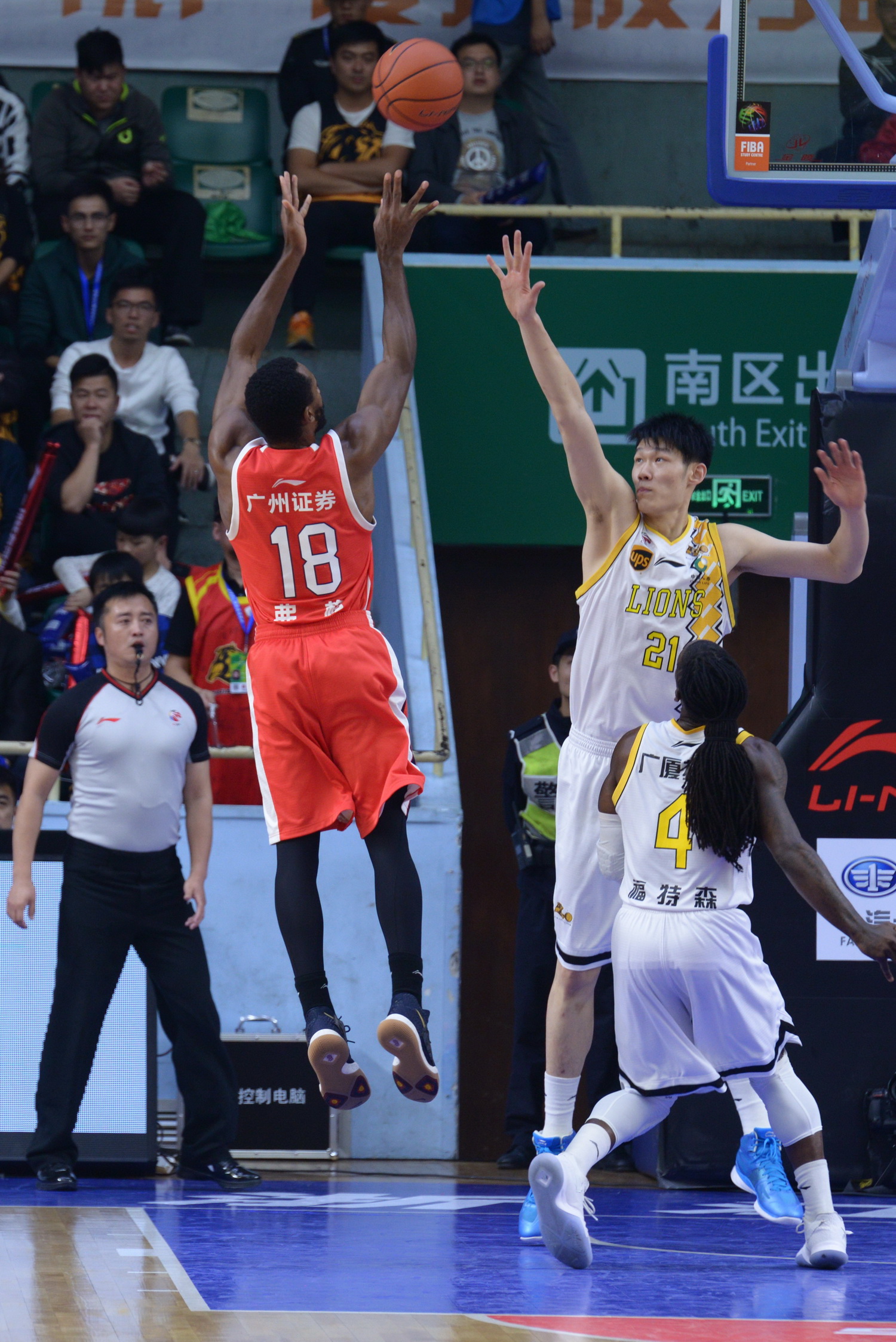 图说广厦｜轻敌吞毒奶，春哥来背锅｜广厦116-118广州现场高清图